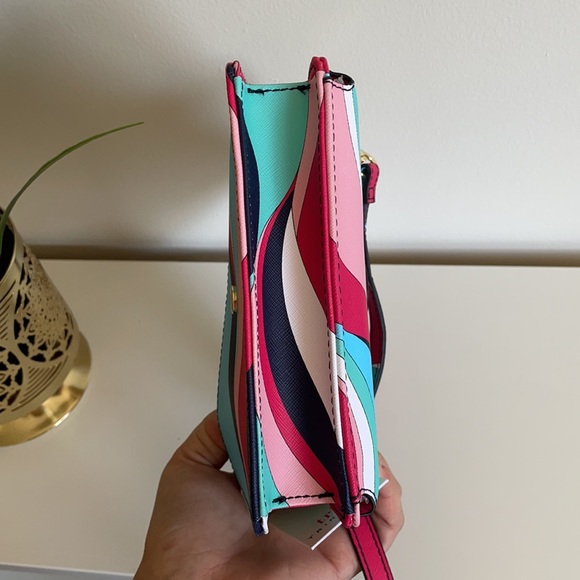 ✨HP✨ Trina Turk | Crossbody - Picture 8 of 8